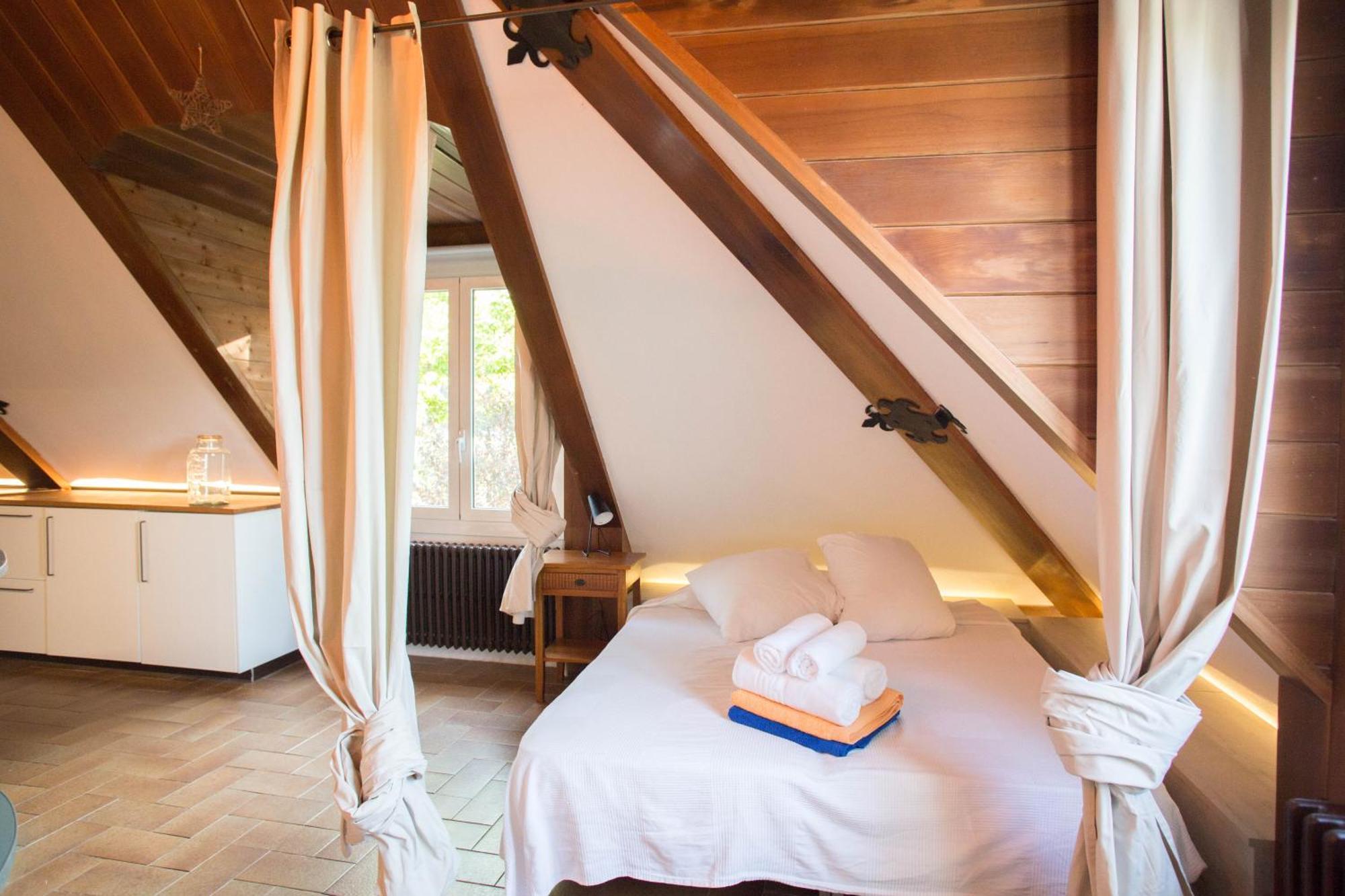 Отель Attic Dels Sentits Perafita Экстерьер фото